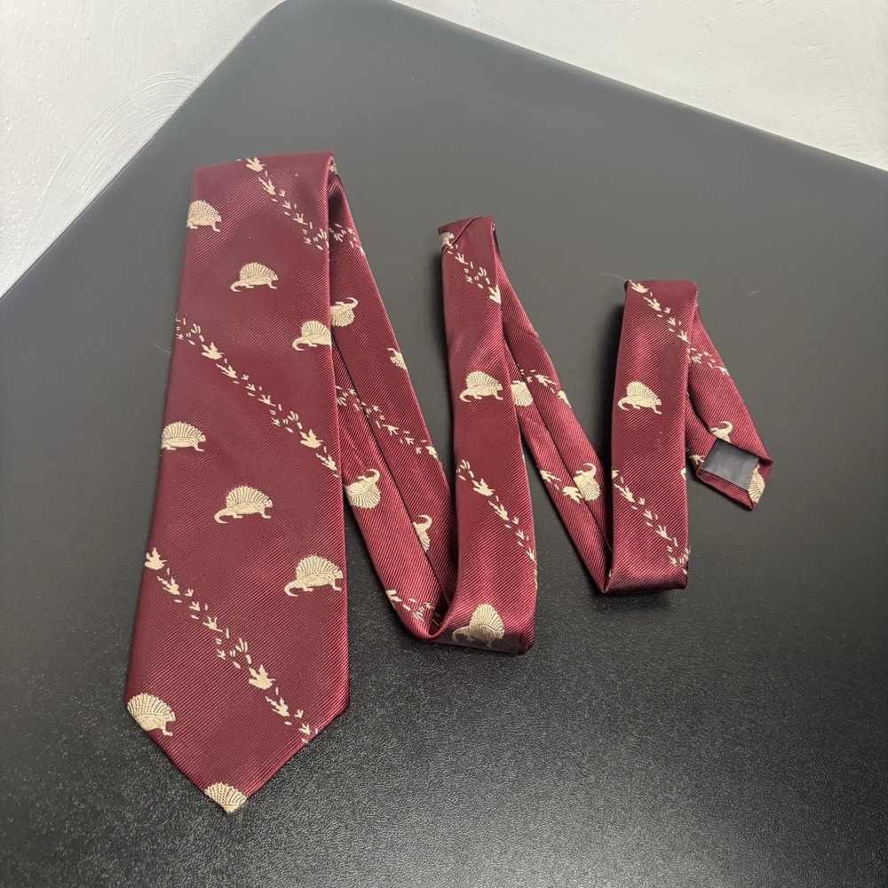 Smithsonian Institution Men's Neck Tie Maroon Lizard Footprints 56 Inch
